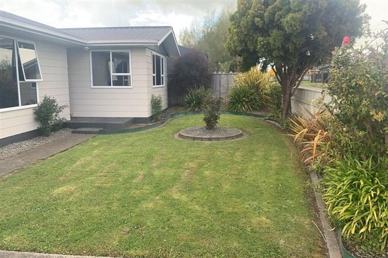 Photo of property in 23 Phillips Street, Sanson, 4817