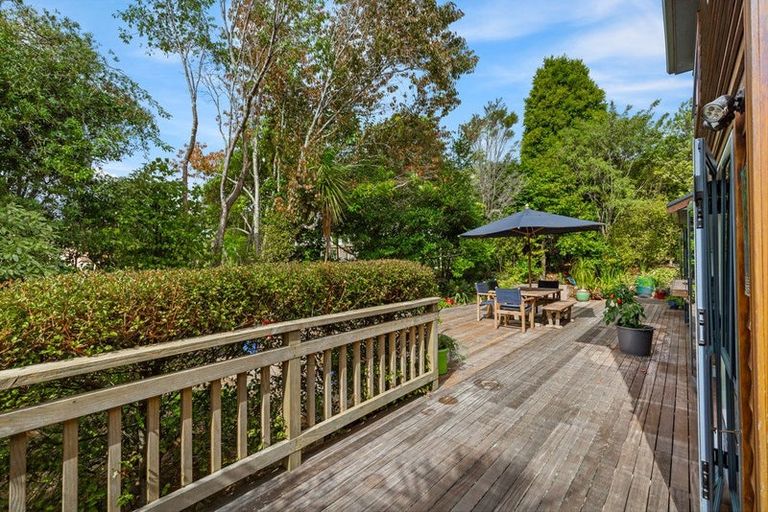 Photo of property in 4a Pounamu Avenue, Greenhithe, Auckland, 0632