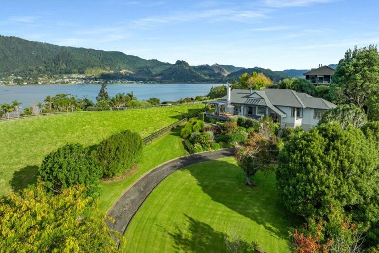 Photo of property in 25 Rewa Rewa Valley, Tairua, 3508