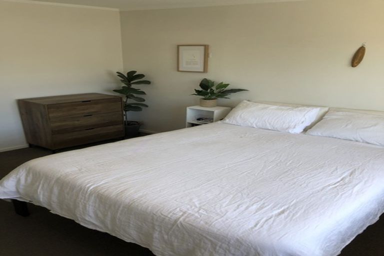 Photo of property in 2/224 Onewa Road, Birkenhead, Auckland, 0626