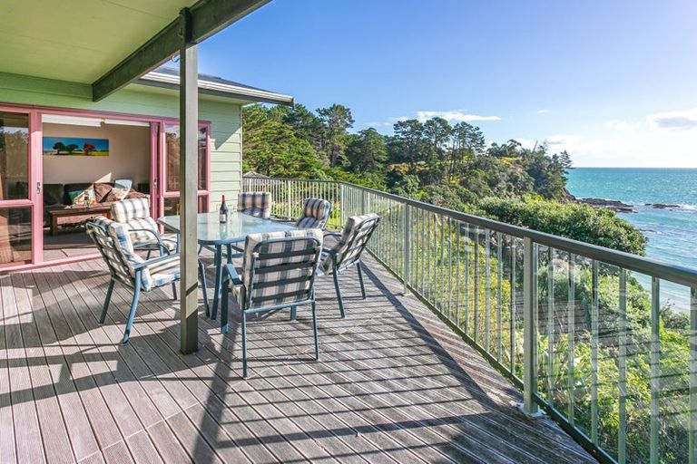 Photo of property in 4e Torehina Heights, Amodeo Bay, Coromandel, 3584