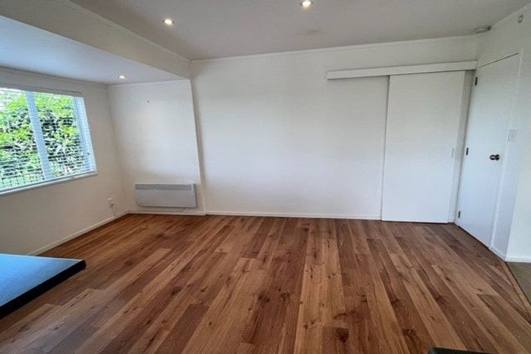 Photo of property in 17 Thurston Place, Bucklands Beach, Auckland, 2012