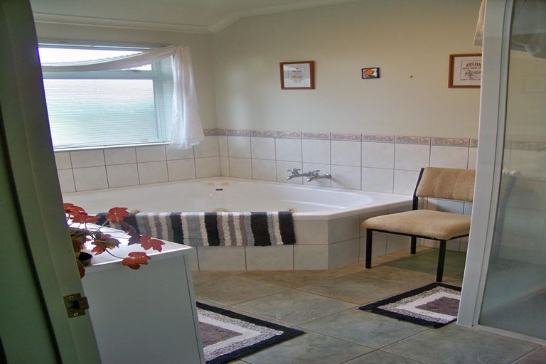 Photo of property in 49a Weld Street, Cambridge, 3434