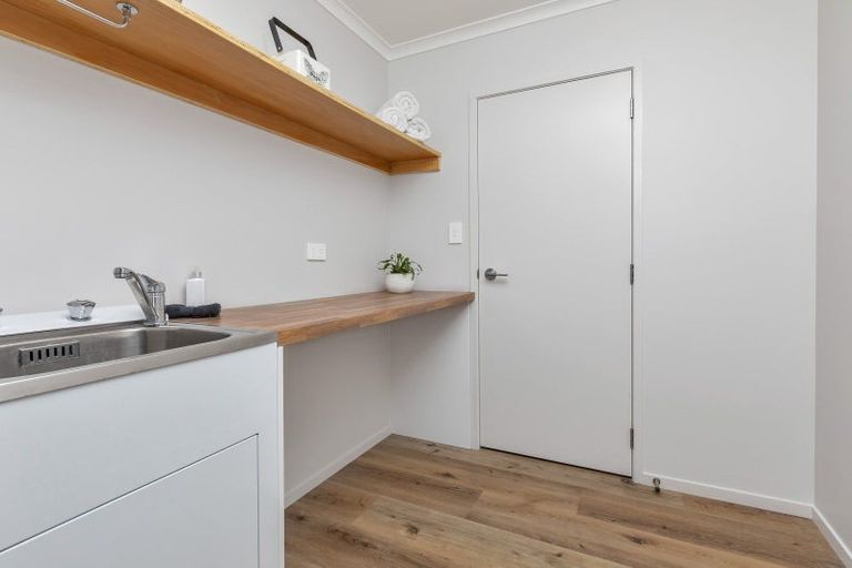 Photo of property in 13 Olney Court, One Tree Point, 0118