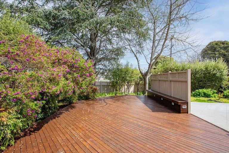 Photo of property in 2 Carrington Avenue, Hillcrest, Hamilton, 3216