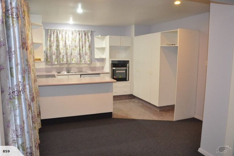 Photo of property in 1 Oakhurst Place, Russley, Christchurch, 8042