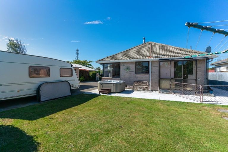 Photo of property in 37 Moffett Street, Islington, Christchurch, 8042