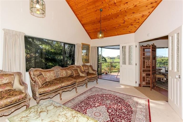 Photo of property in 373 Mangorei Road, Merrilands, New Plymouth, 4312