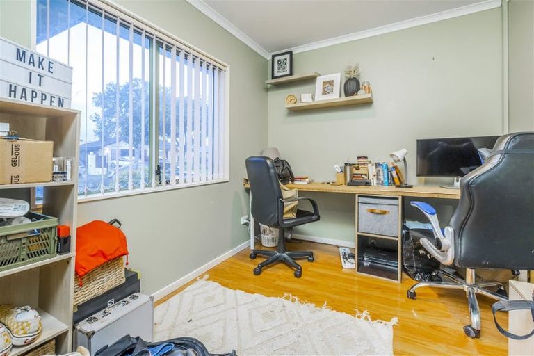 Photo of property in 76 Crossandra Drive, Mangere, Auckland, 2022