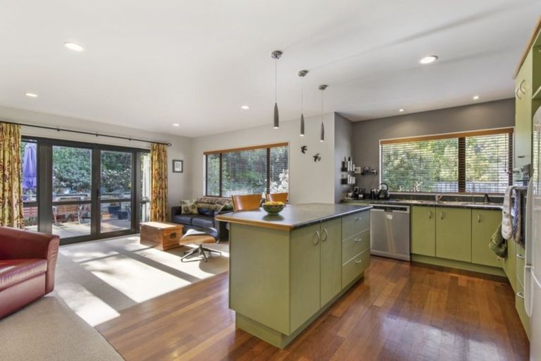 Photo of property in 4 Gybe Place, Whitby, Porirua, 5024