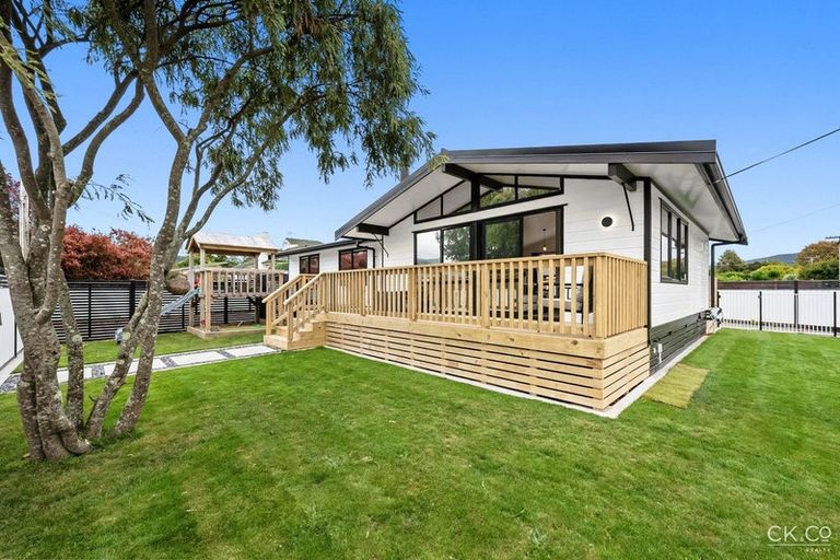 Photo of property in 99 Gibbons Street, Ebdentown, Upper Hutt, 5018