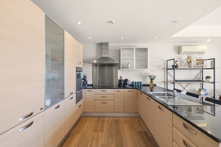 Photo of property in 314 Maunganui Road, Mount Maunganui, 3116