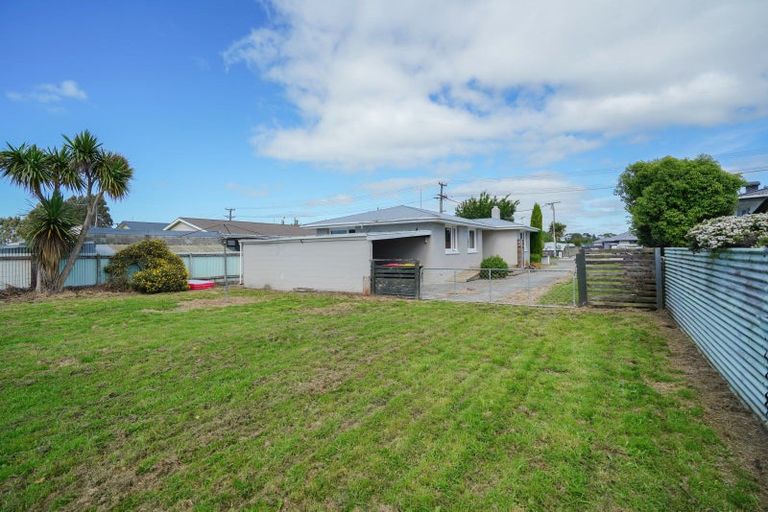 Photo of property in 15 Park Street, Winton, 9720