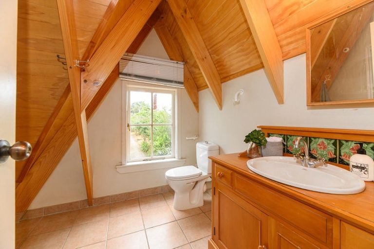 Photo of property in 17 Norwood Road, Bayswater, Auckland, 0622