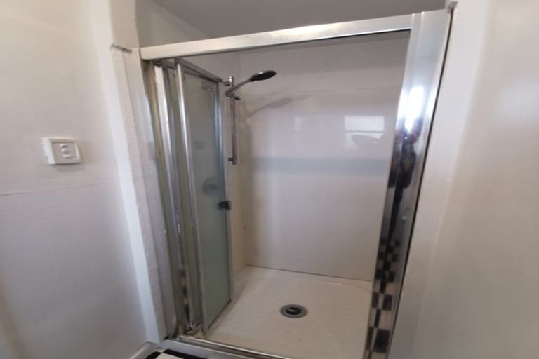 Photo of property in 323 Oxford Terrace, Avalon, Lower Hutt, 5011