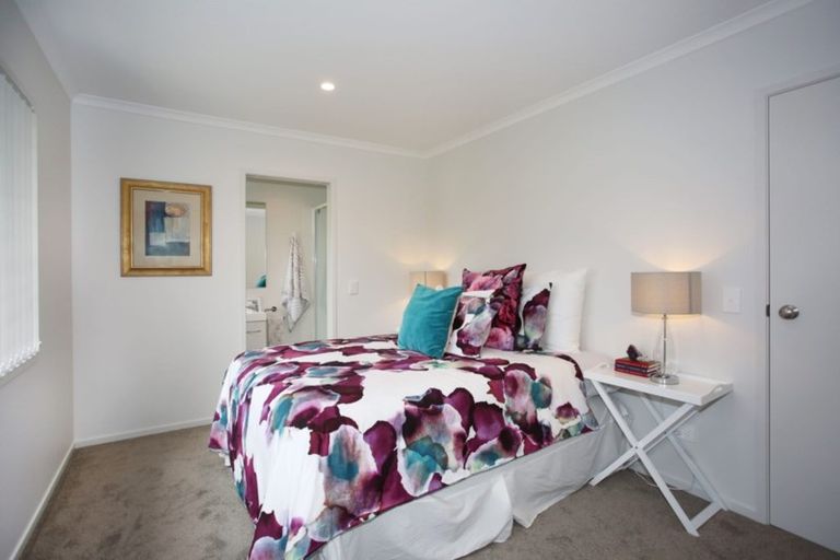 Photo of property in 14a Racecourse Road, Waiuku, 2123