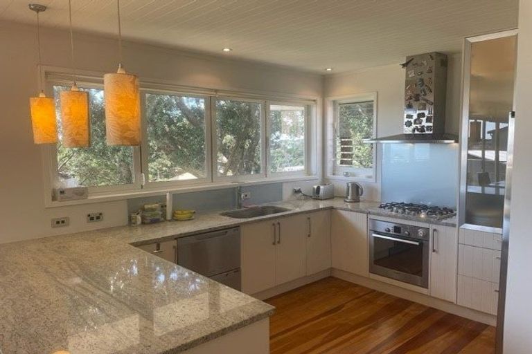 Photo of property in 1/13 Prospect Terrace, Milford, Auckland, 0620