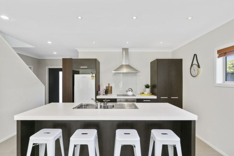 Photo of property in 46a Parkvale Road, Karori, Wellington, 6012