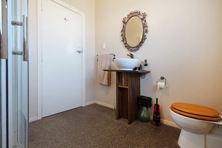 Photo of property in 766 State Highway 1, Manakau, Levin, 5573