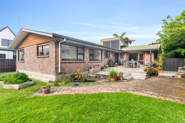 Photo of property in 7 Darlington Street, Ngatea, 3503