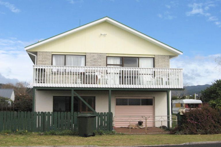 Photo of property in 4 Tokoroa Road, Tairua, 3508