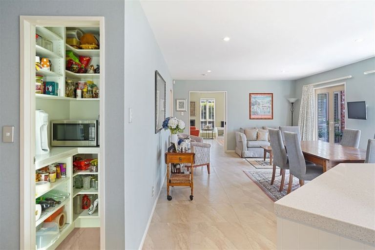 Photo of property in 16a Hadlow Place, Burnside, Christchurch, 8041