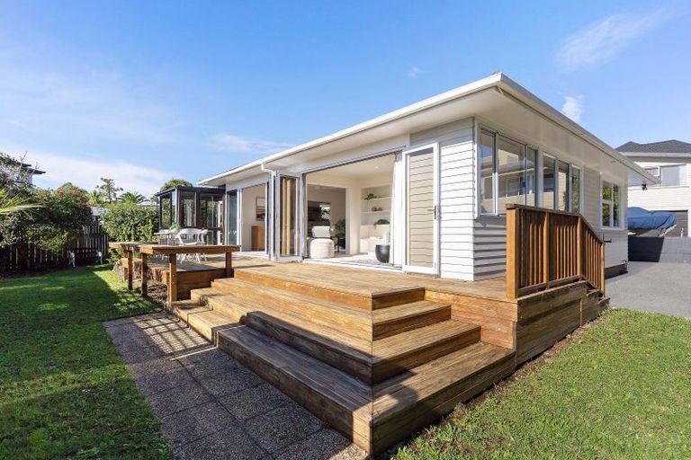 Photo of property in 19 Cherry Road, Bucklands Beach, Auckland, 2014