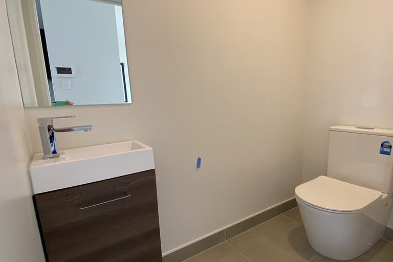 Photo of property in 37 Kairakau Street, Papakura, 2110