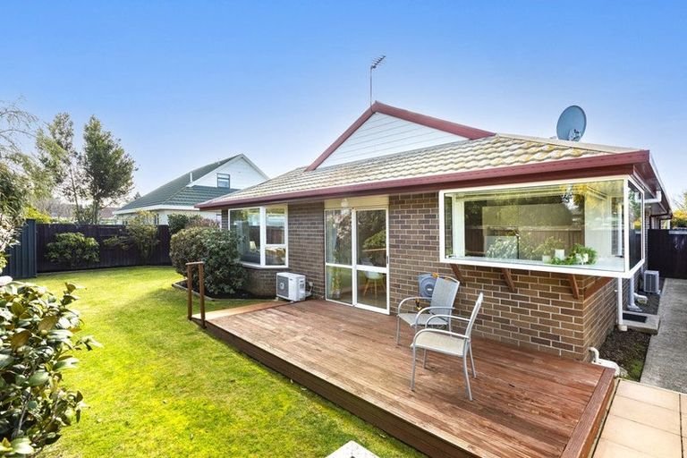 Photo of property in 19b Juniper Place, Burnside, Christchurch, 8053