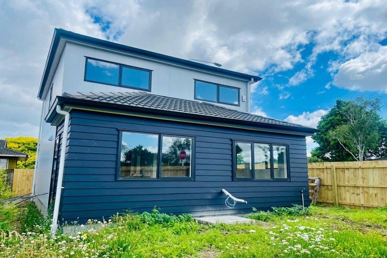 Photo of property in 1 Sharland Avenue, Manurewa, Auckland, 2102