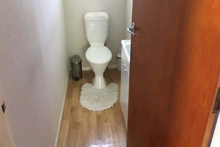 Photo of property in 31 Awaroa Road, Sunnyvale, Auckland, 0612