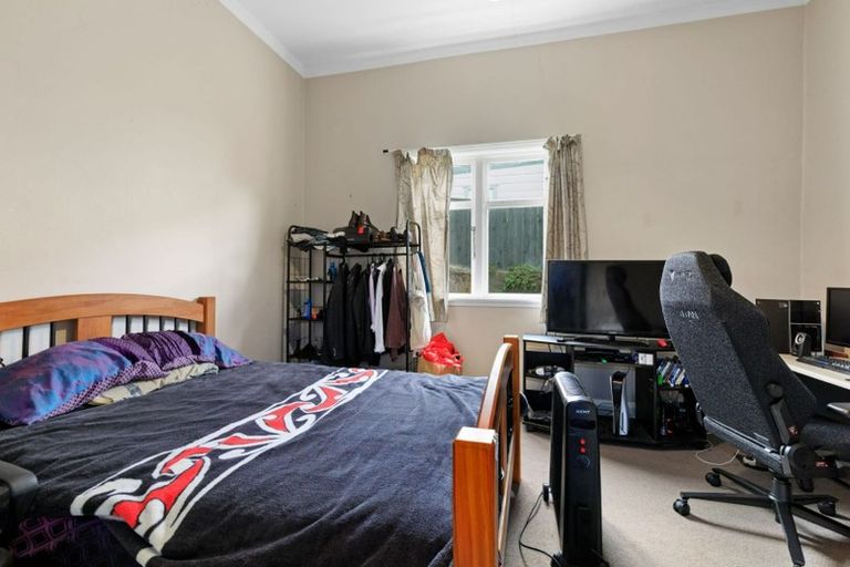 Photo of property in 88 Eden Street, Island Bay, Wellington, 6023