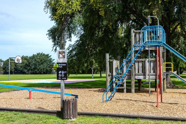 Photo of property in 86 Blankney Street, Hornby, Christchurch, 8042