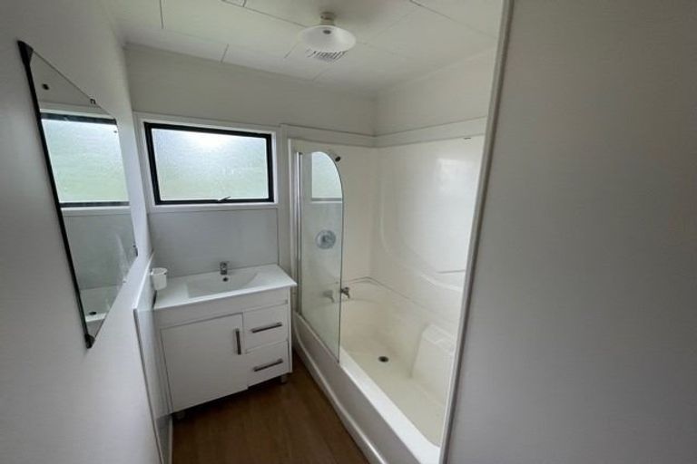 Photo of property in 195 Mahia Road, Wattle Downs, Auckland, 2103