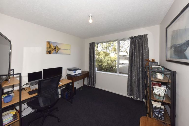 Photo of property in 55 Solomon Avenue, Redwood, Christchurch, 8051