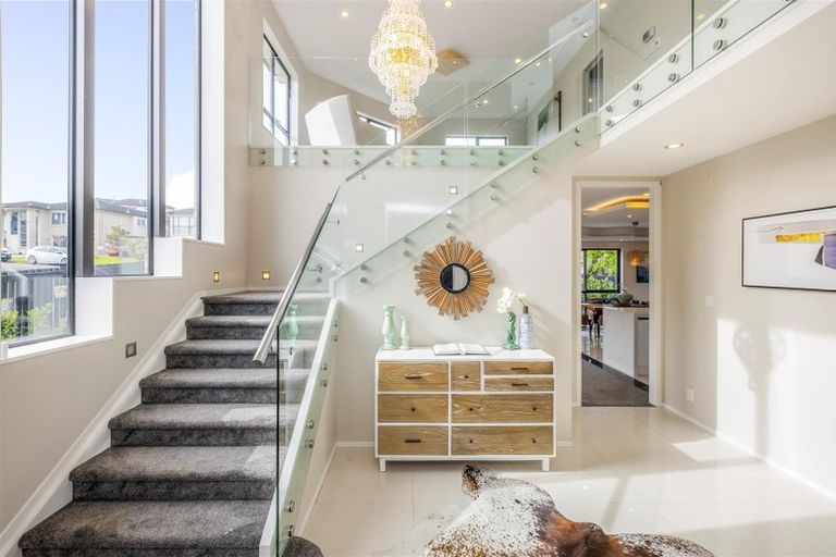 Photo of property in 55 Packspur Drive, Flat Bush, Auckland, 2016