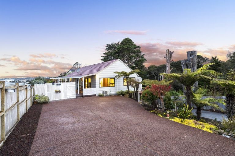 Photo of property in 81 Spence Road, Henderson, Auckland, 0612