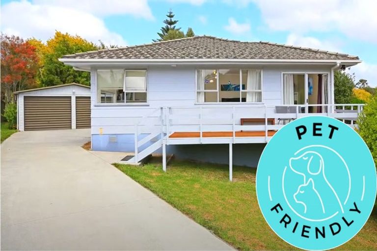 Photo of property in 64 Donovan Avenue, Massey, Auckland, 0614