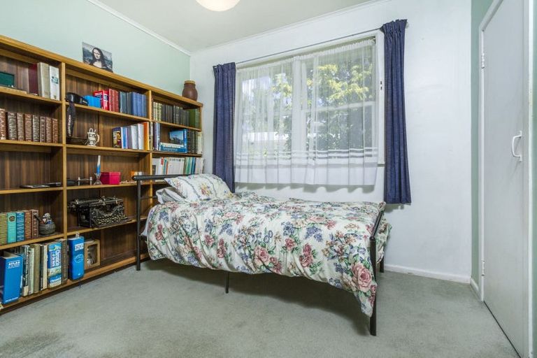 Photo of property in 708 East Coast Road, Pinehill, Auckland, 0632