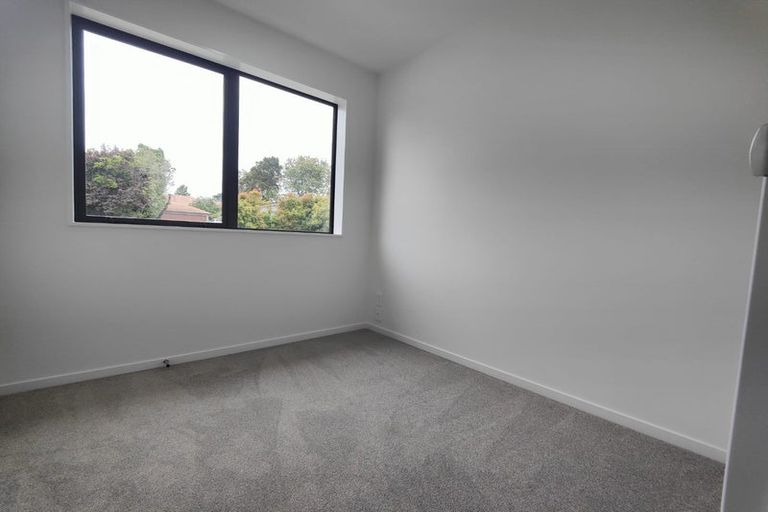 Photo of property in 91a Glenmore Road, Sunnyhills, Auckland, 2010