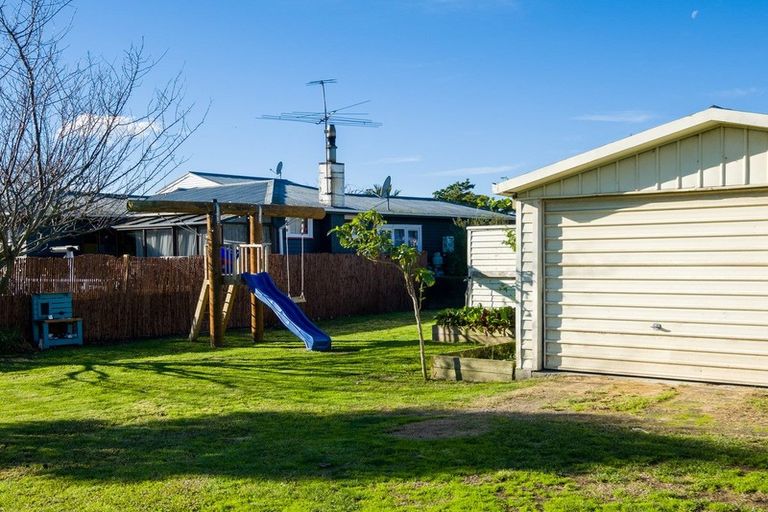 Photo of property in 1 Kiwi Street, Makaraka, Gisborne, 4010