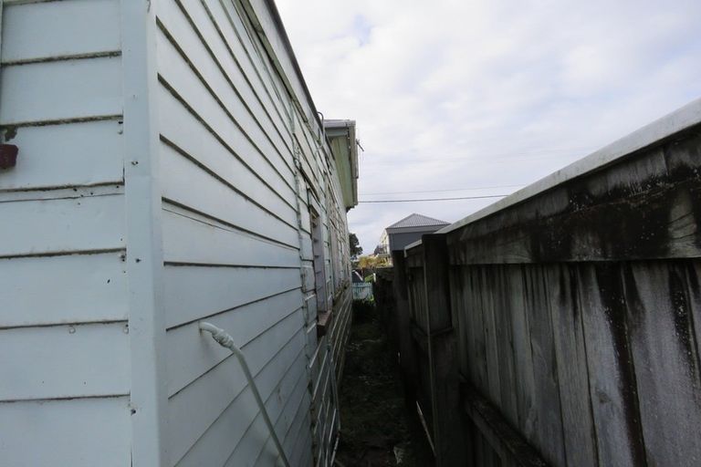 Photo of property in 44 Adderley Street, Westport, 7825