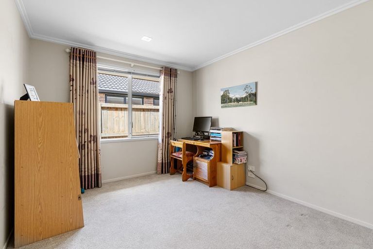 Photo of property in 96 Farringdon Avenue, Rototuna North, Hamilton, 3210