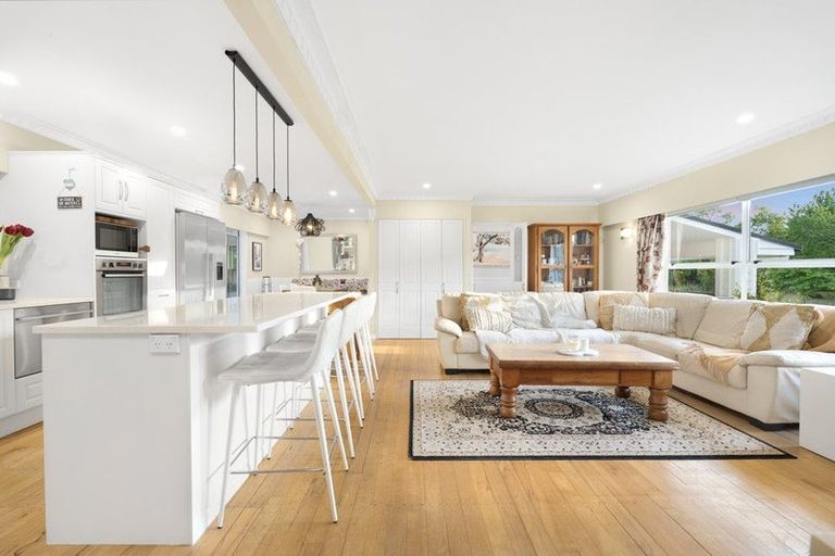 Photo of property in 16 Langford Place, Dairy Flat, Albany, 0792