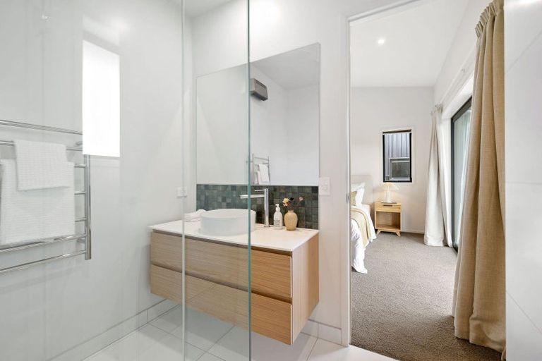 Photo of property in 8 Le Mans Grove, Cromwell, 9384