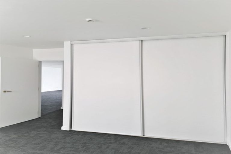 Photo of property in St James Courts, 3/77 Gloucester Street, Christchurch Central, Christchurch, 8013