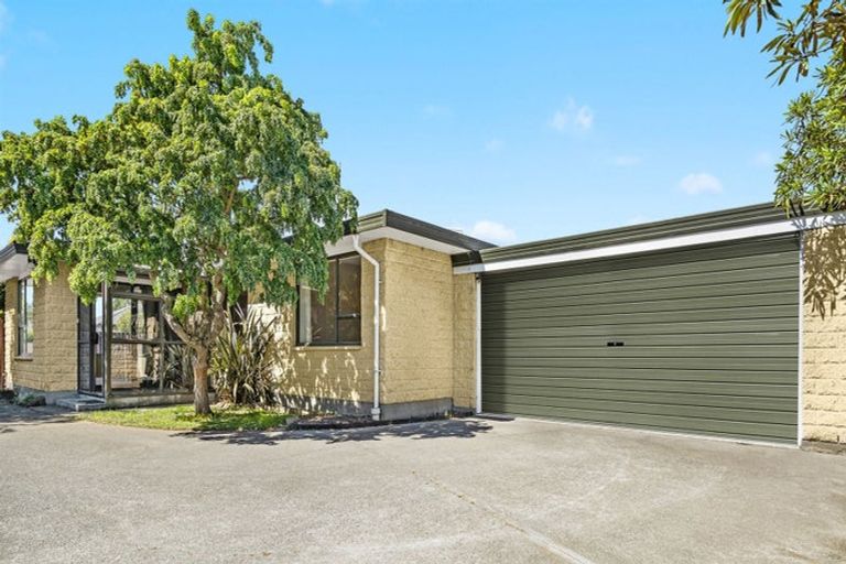 Photo of property in 1/771 Main North Road, Belfast, Christchurch, 8051