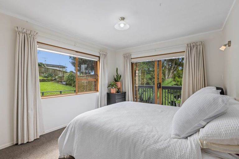 Photo of property in 2/12 Surville Place, Mairangi Bay, Auckland, 0630