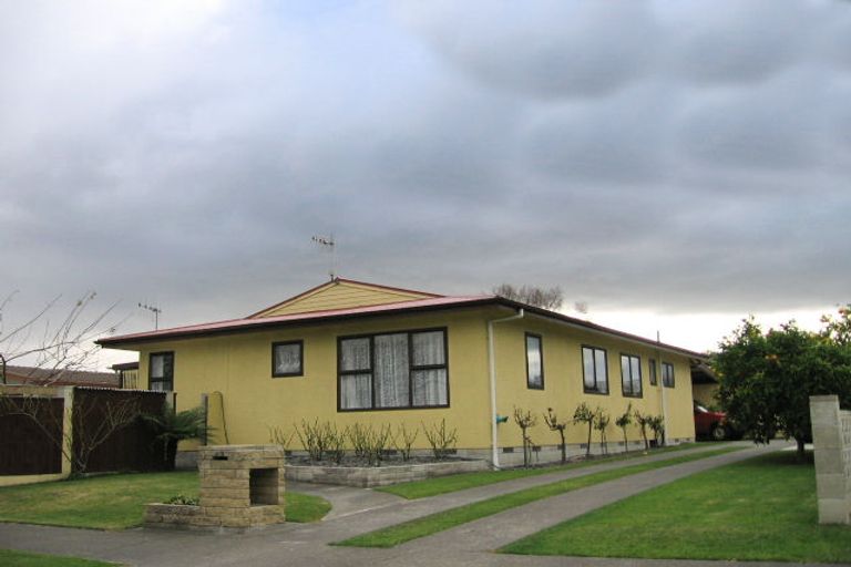 Photo of property in 40 Glamorgan Avenue, Tamatea, Napier, 4112