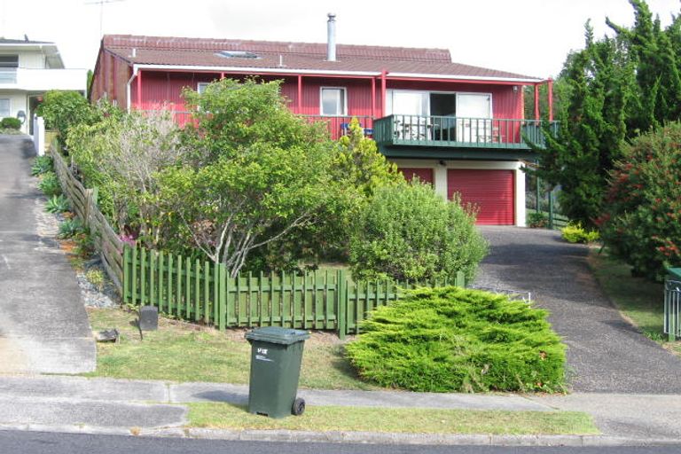 Photo of property in 20 Stapleford Crescent, Browns Bay, Auckland, 0630